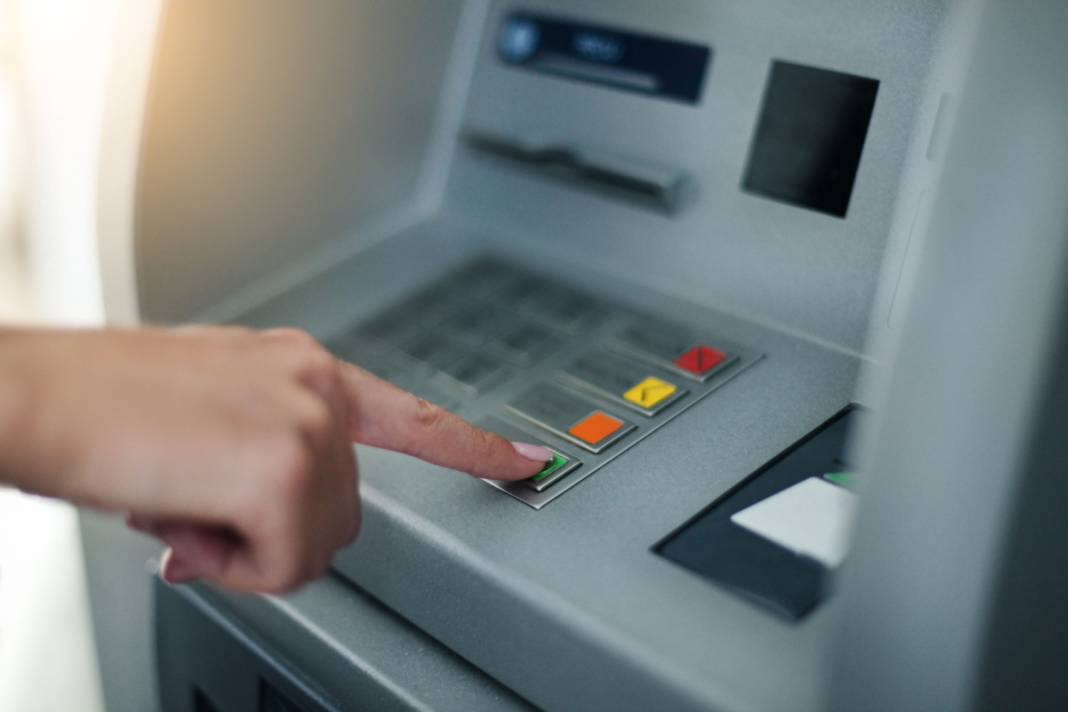 ATM'lerde yeni dönem başladı! 37 yıl aradan sonra bir ilk 4