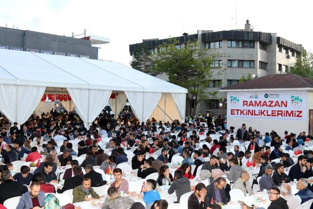İstanbul'da ücretsiz iftar çadırları nerede? İşte o ilçeler 5
