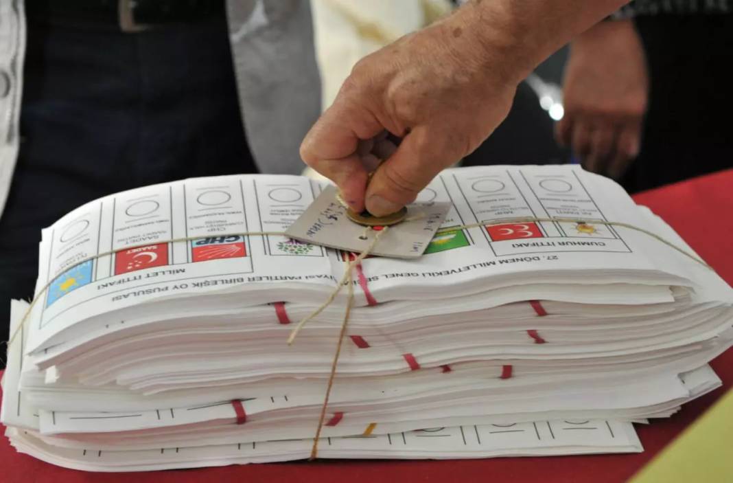 Yerel seçimlere sayılı günler kala 32 ilde oy verme saati değişti 2