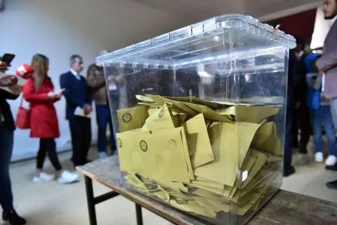 Yerel seçimlere sayılı günler kala 32 ilde oy verme saati değişti 5