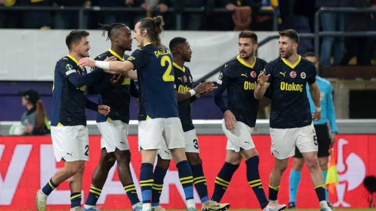 Fenerbahçe Union Saint-Gilloise'yi yenerek turun kapısını araladı 5