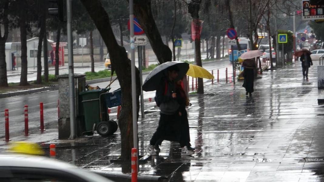 Meteoroloji'den kritik uyarı: Kar, fırtına, sağanak ve sıcaklıklar... Türkiye dört mevsim yaşayacak! 4
