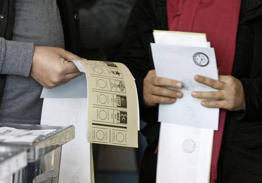 Yerel seçimlere sayılı günler kala 32 ilde oy verme saati değişti 3
