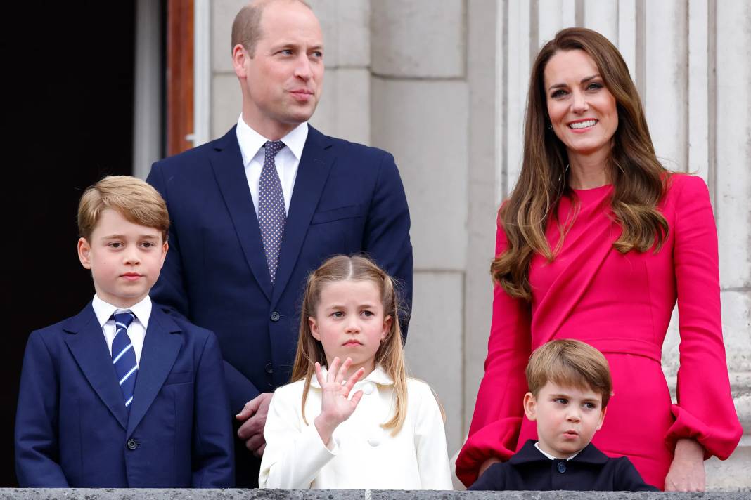 İngiltere'de Kate Middleton bilmecesi! O detay sır perdesini araladı 5