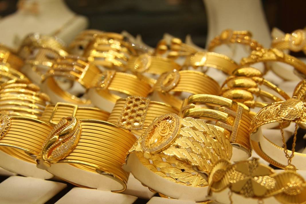Gram altın 1000 lira birden artacak! Bu tarihi bir yere not edin piyasalar alev alev yanacak 4