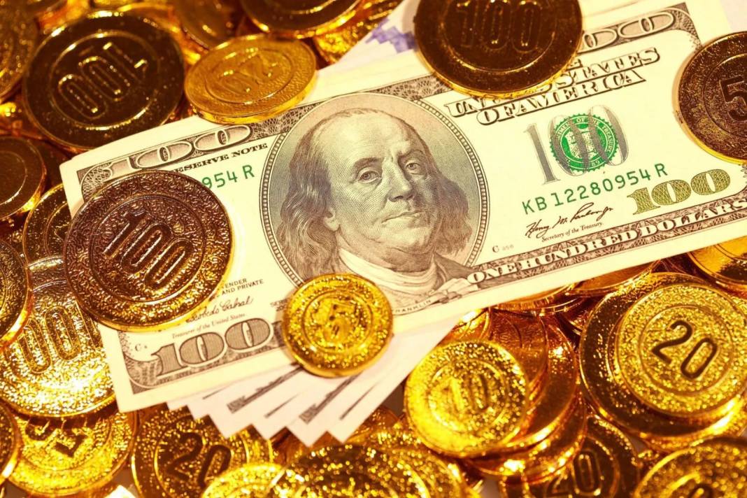 Dolar ve altın yatırımcıları ecel terleri dökecek! Ünlü ekonomist ‘büyük bela geliyor’ diyerek açıkladı 2