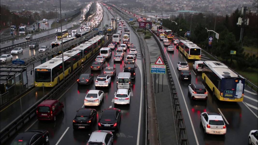 Trafik sigortasında zam oranları belli oldu! Milyonlarca araç sahibini ilgilendiriyor 13