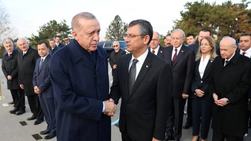 Siyasette gözler iki liderin görüşmesine çevrildi! Özel’in Erdoğan ile konuşacağı 8 kritik madde ortaya çıktı 6