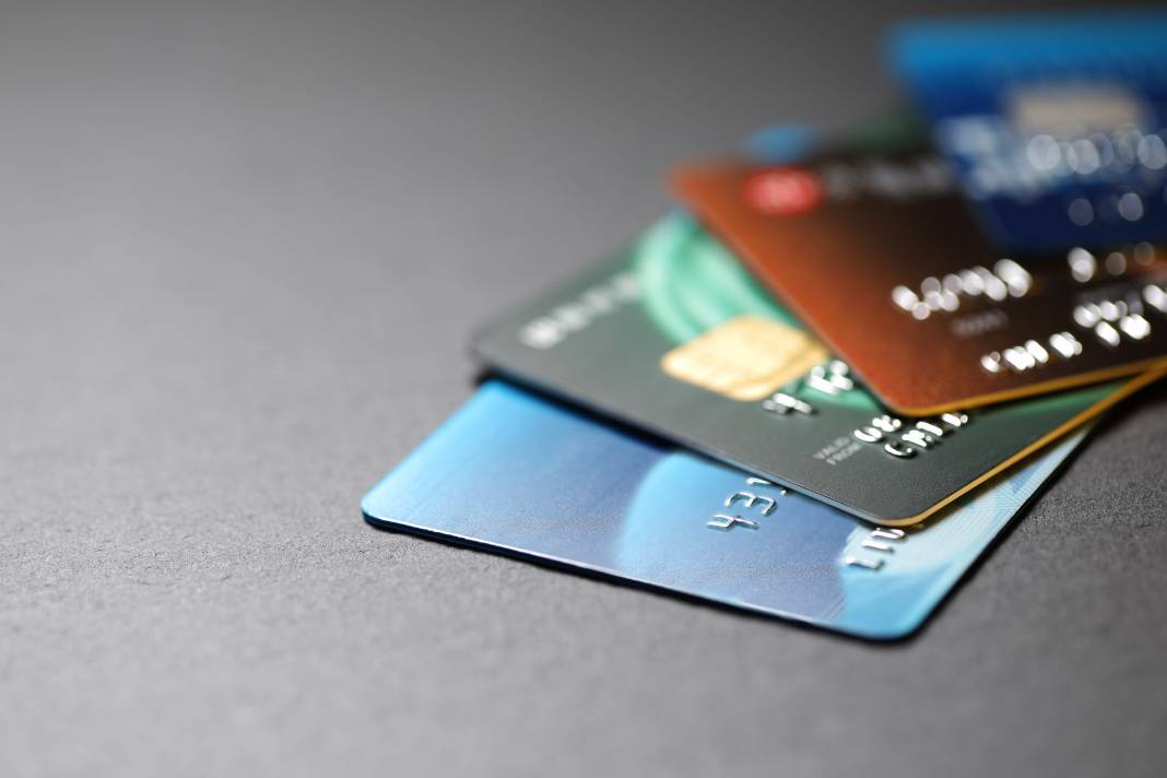 Bankalar kredi kartı limitleri için düğmeye bastı 9