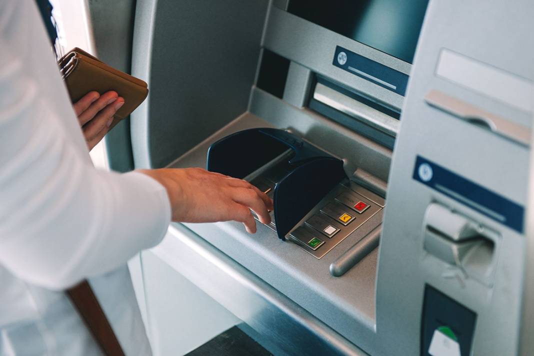 37 yıl sonra bir ilk: Bankaların ATM'lerinde yeni dönem 10