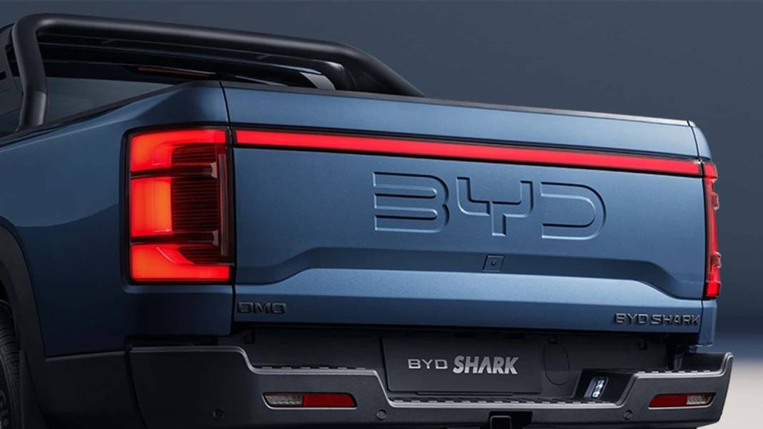 BYD'den hibrit pickup hamlesi! Shark Cybertruck'a rakip olacak 5