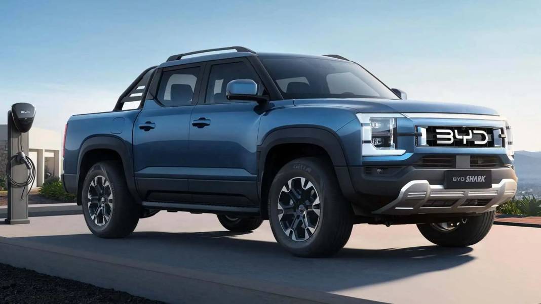 BYD'den hibrit pickup hamlesi! Shark Cybertruck'a rakip olacak 6