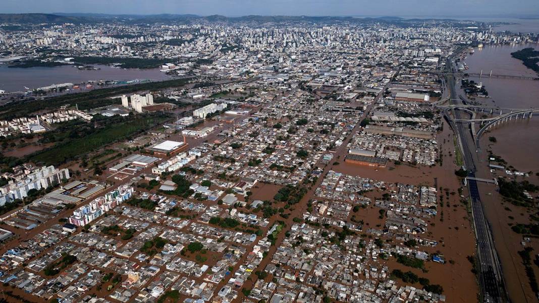 Brezilya'da sel felaketi: 150 ölü 112 kayıp... 4