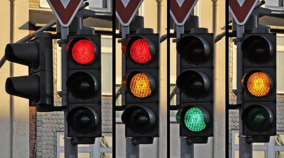 Trafik ışıkları değişiyor! Dördüncü renk mi geliyor? 4