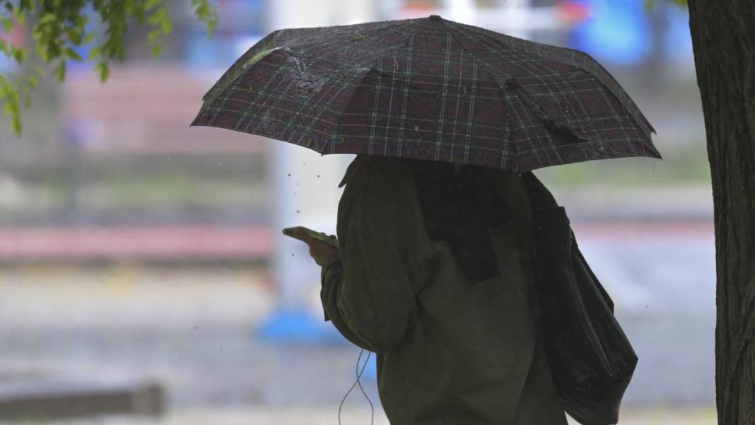 İstanbul dahil o illeri sağanak ve fırtına esir alacak: Meteoroloji tek tek uyardı! 10