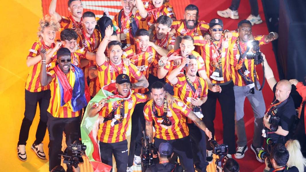 Süper Lig şampiyonu Galatasaray 5