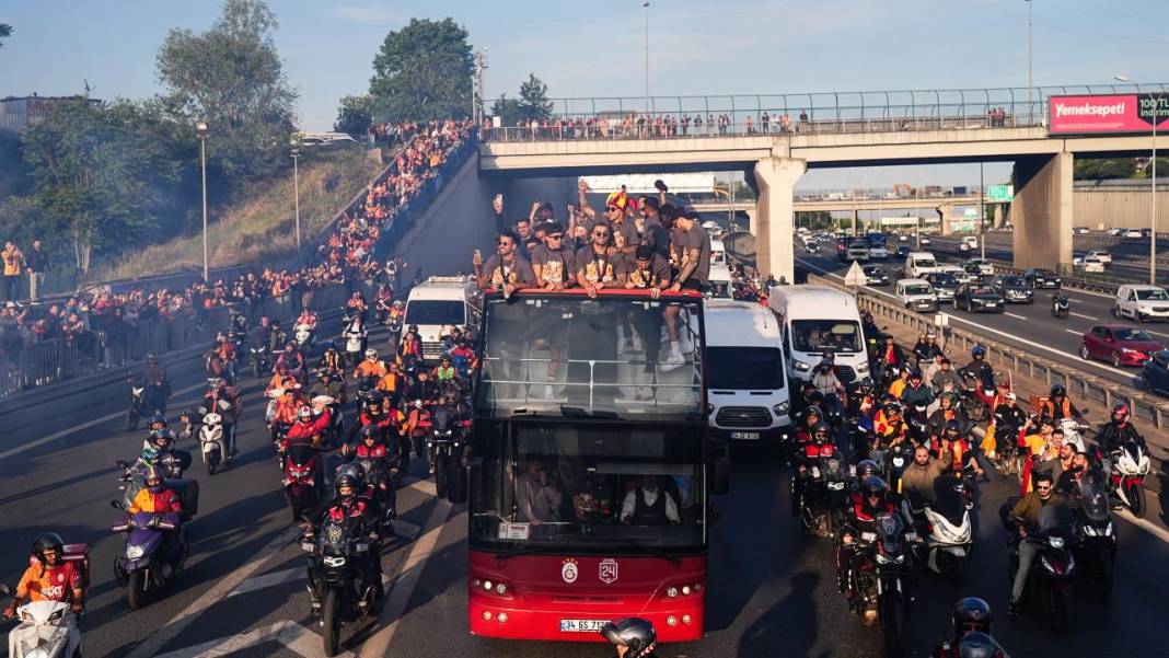 Süper Lig şampiyonu Galatasaray 1