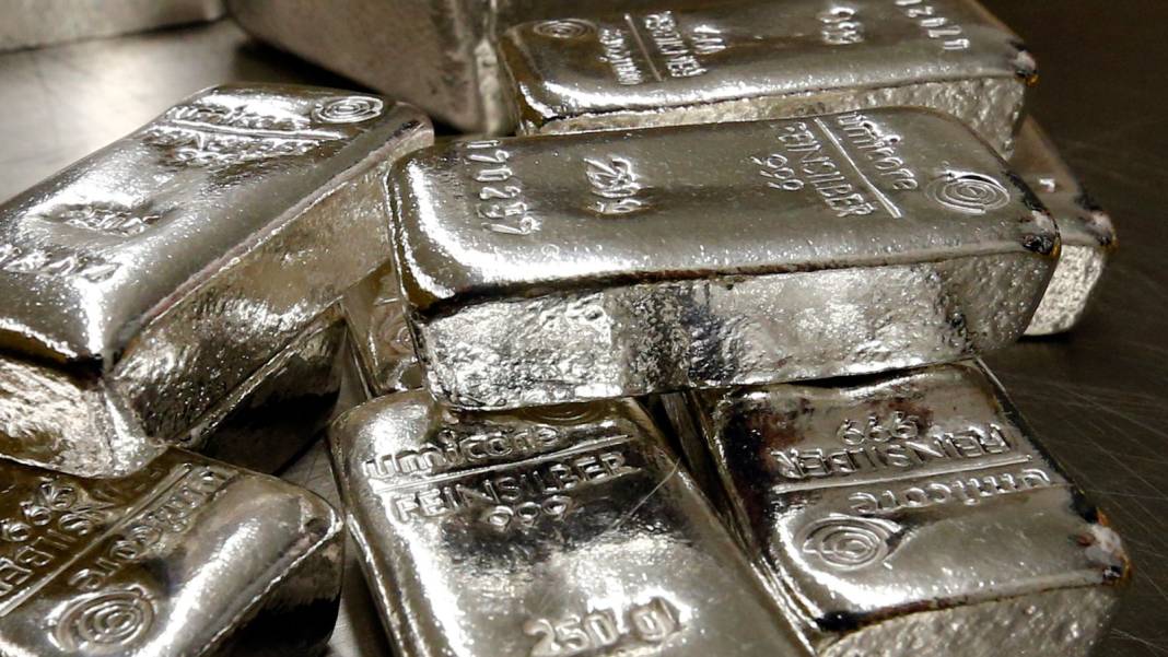 Alman devinden altın ve gümüş için yeni tahmin: Piyasalar alev alacak 2