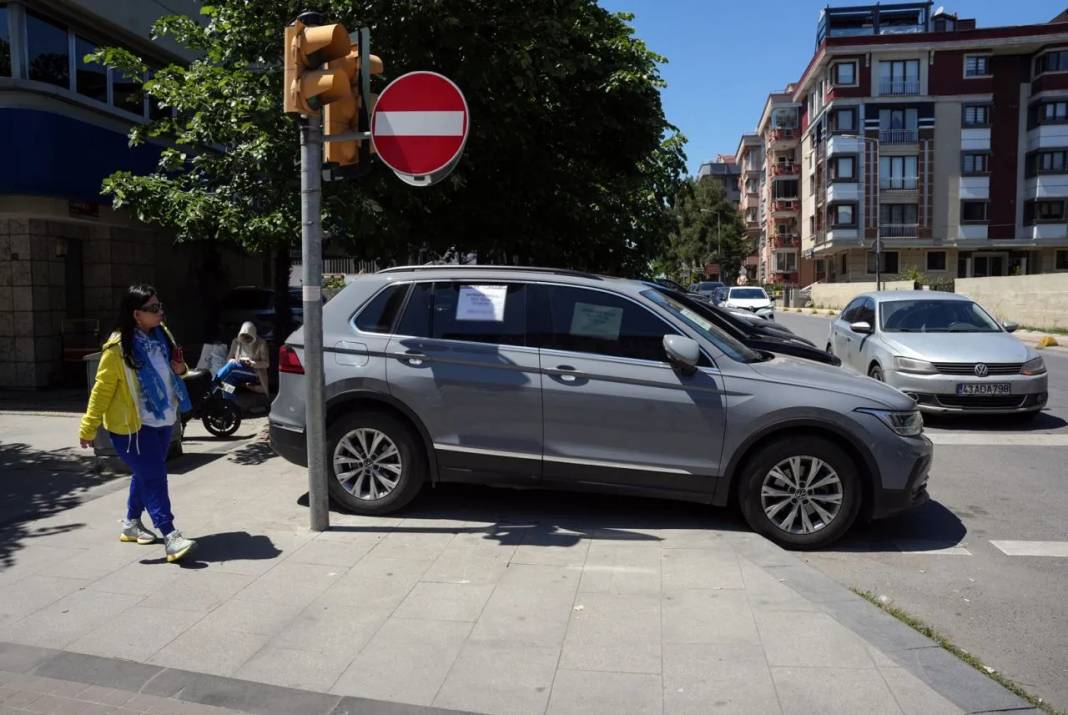 İkinci el otomobil satışlarında yöntem değişti: Cam ilan dönemi geri döndü! 3