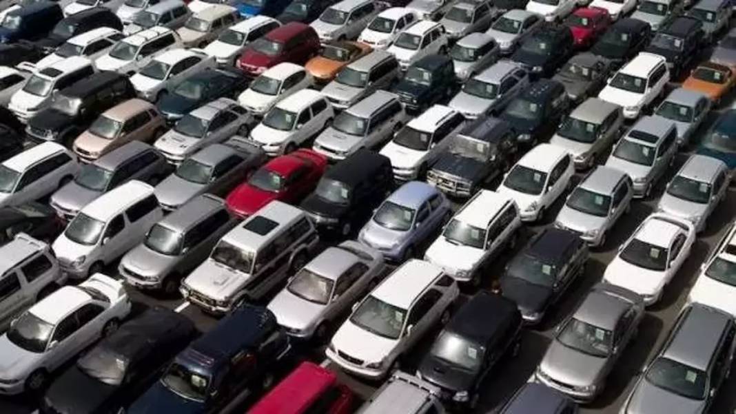 İkinci el otomobil fiyatları tepetaklak oldu: Araç piyasası stop etti 7