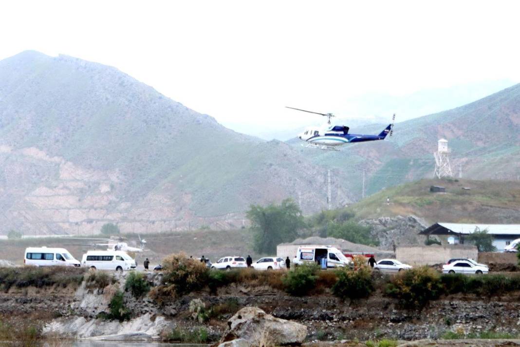 İran Reisi'yi taşıyan helikopter enkazının 'İran İHA'larıyla bulunduğunu' açıkladı 4