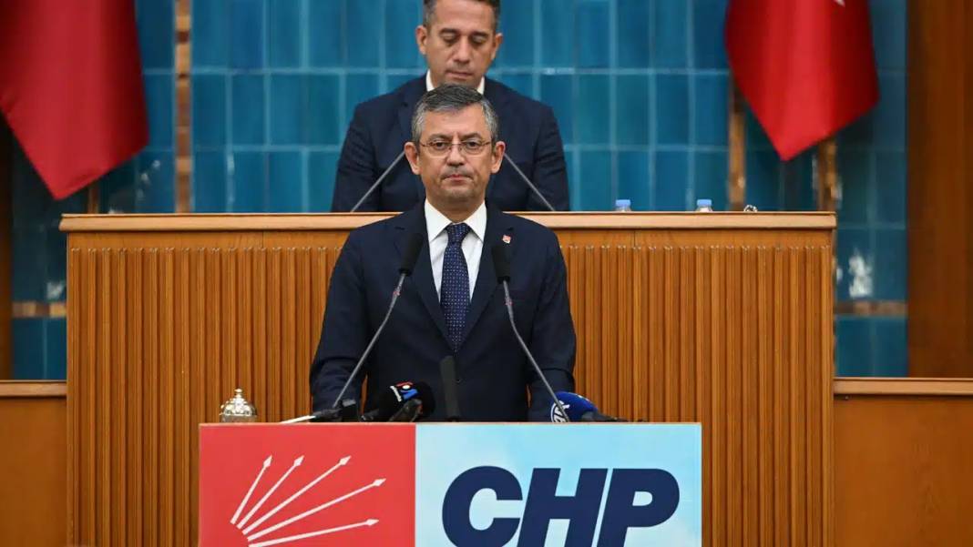 CHP lideri Özgür Özel'in şimdiki planı belli oldu: Yapay zeka ile seçimleri kazanmıştı... 7