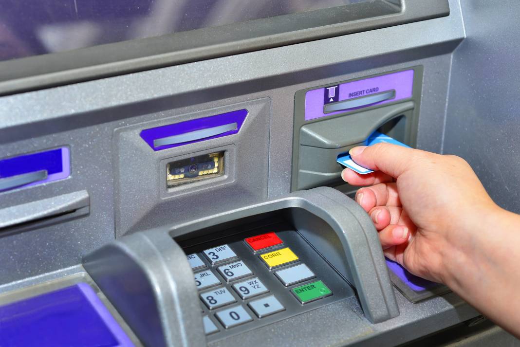 ATM'lere yeni güncelleme: Bunu yapanın kartını anında yutacak 5