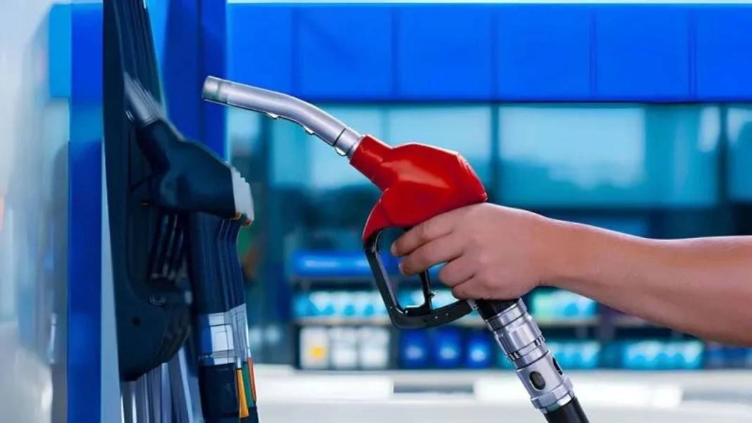 Akaryakıta okkalı zam geldi. İşte güncel benzin motorin ve LPG fiyatları 3