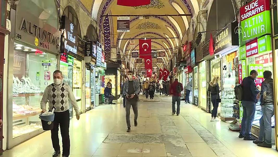 Kapalıçarşı'da yıllar sonra bir ilk: Altın ve doları olanlar dikkat! 9