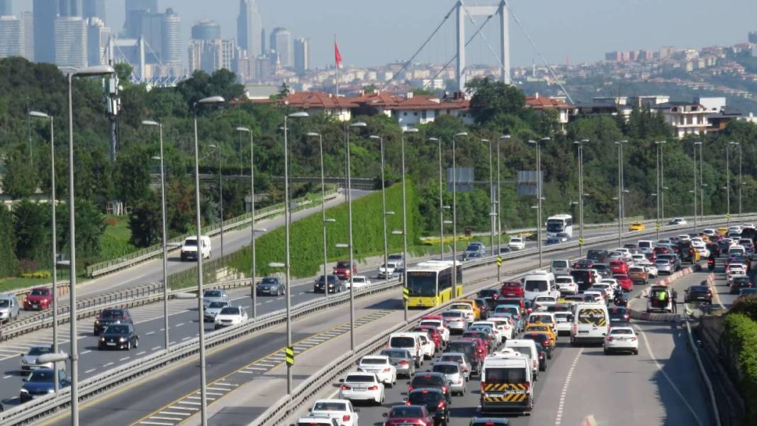 Trafikte yakalanırsa rekor para cezası ödeyecek! Süre daralıyor değiştirmeyen yandı 2