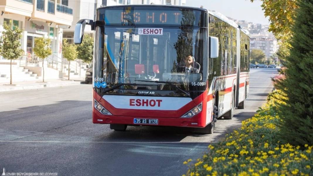 İzmir'de toplu ulaşımda yeni dönem. 90 dakika oyunca ücretsiz olacak 2