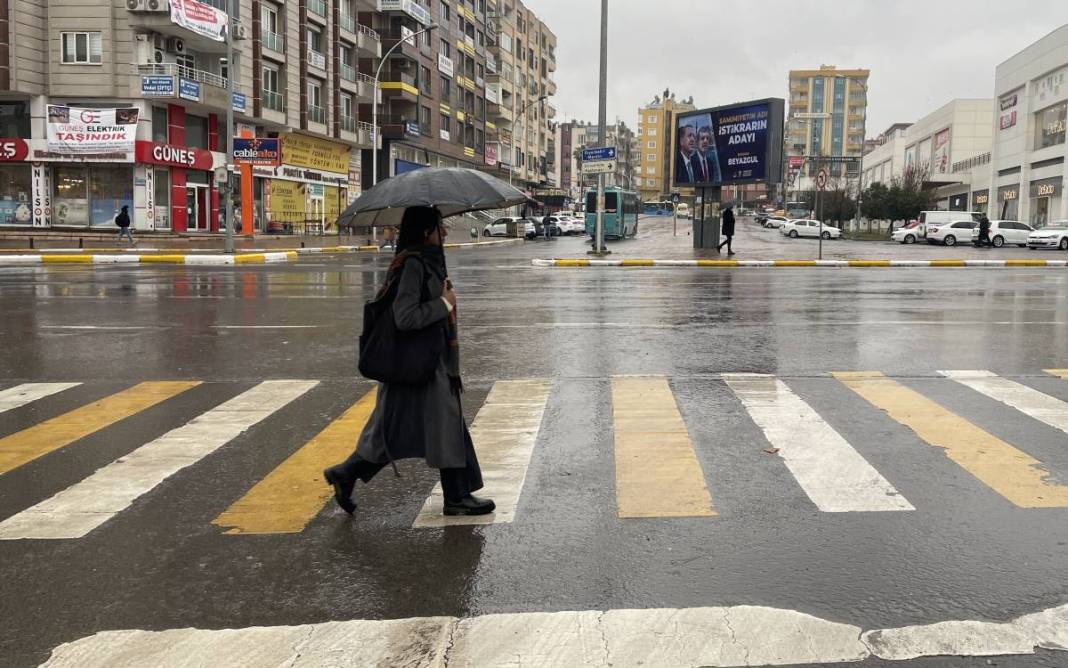 Türkiye'yi sağanak vuracak. Meteoroloji tek tek uyardı 5