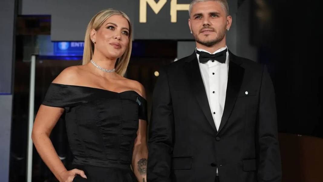 Wanda Nara Galatasaray taraftarlarının gazabına uğradı. Icardi'nin intikamını aldık 8