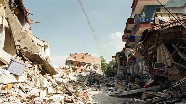 Felaketin 25. yıl dönümü! 17 Ağustos 1999 Marmara Depremi'nde unutulmayan fotoğraflar 1