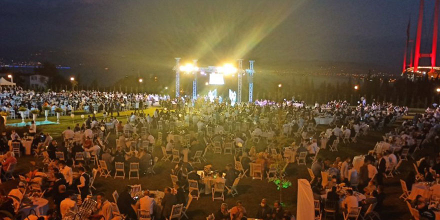 1500 kişilik düğün yapan AKP'li vekilden skandal savunma: Ben Ağrılıyım, gelene gelme diyemem