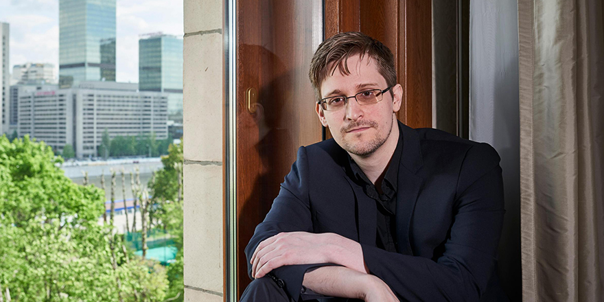 CIA belgelerini sızdıran Snowden ABD'ye kaç para ödeyecek?