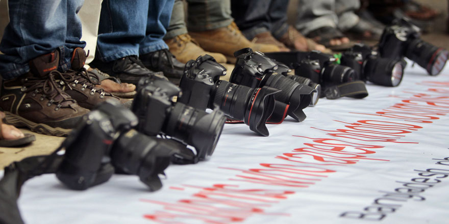 2020 yılında dünya genelinde 30'dan fazla gazeteci öldürüldü