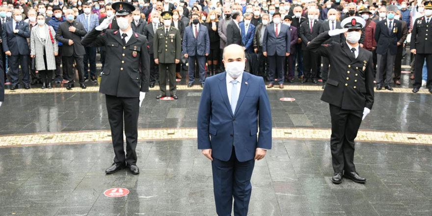 Samsun'daki 10 Kasım töreninde skandal görüntüler