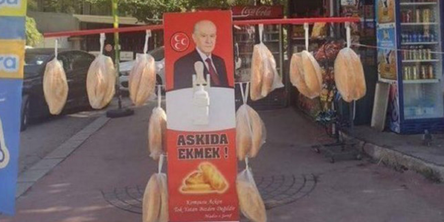 MHP'nin askıda ekmek kampanyasından sonra Kızılay'dan askıda pizza kampanyası