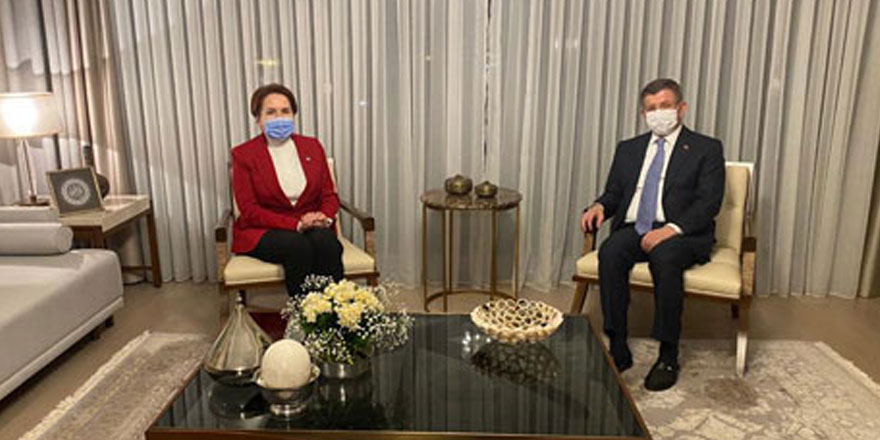 İYİ Parti Genel Başkanı Meral Akşener’den Gelecek Partisi lideri Ahmet Davutoğlu’na ziyaret