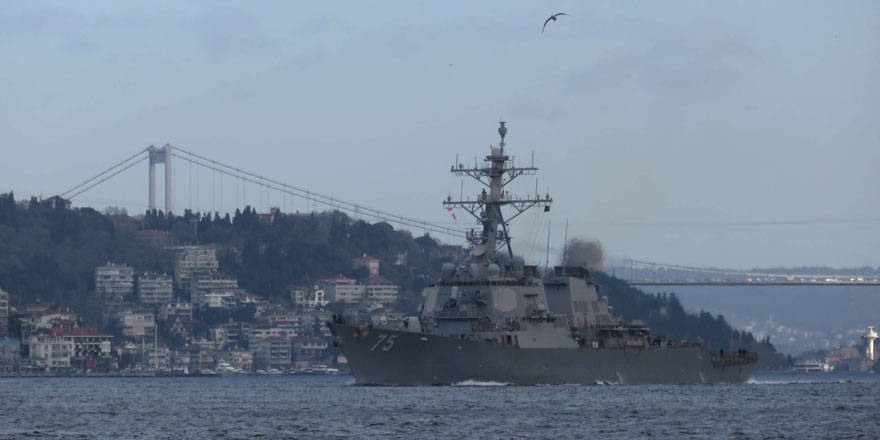 ABD savaş gemileri İstanbul Boğazı'ndan geçti 