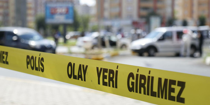 İstanbul Gaziosmanpaşa’da baba iki oğlunu silahla vurdu