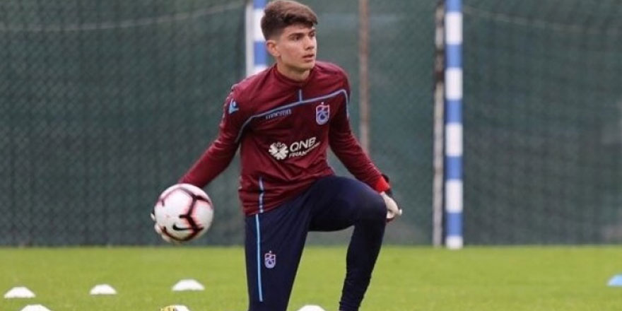 Trabzonspor Başakşehir maçında kale lise öğrencisi Kağan Moradaoğlu'na emanet 