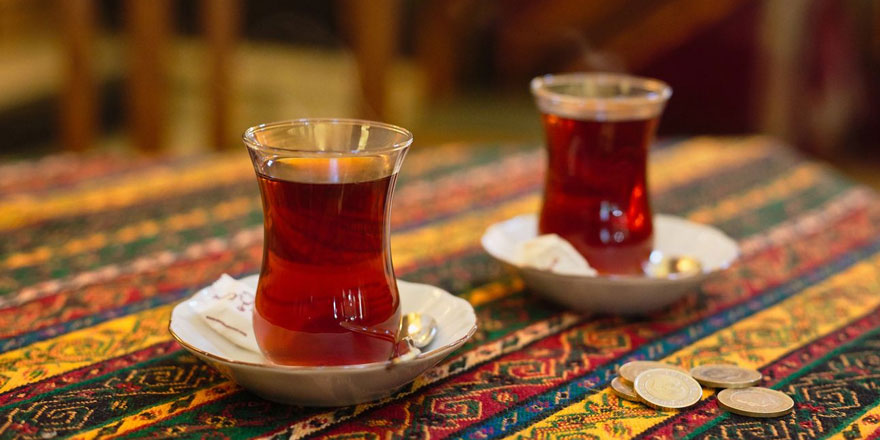 Vaka sayılarının artışa geçtiği Rize'de çay sohbetleri yasaklandı