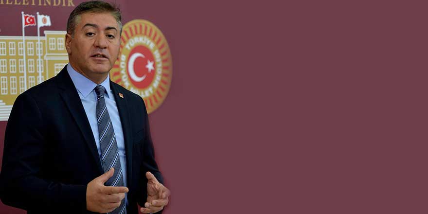 CHP'li Murat Emir'den aşı sorusu: "AKP kurultayına katılacak mutlu azınlığa mı uygulandı?"