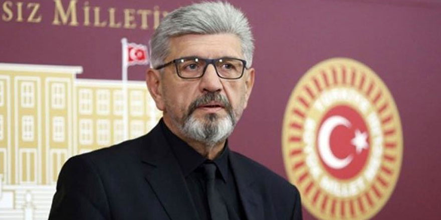 Saadet Partisi'nden istifa eden İstanbul Milletvekili Cihangir İslam, CHP'ye katılacak