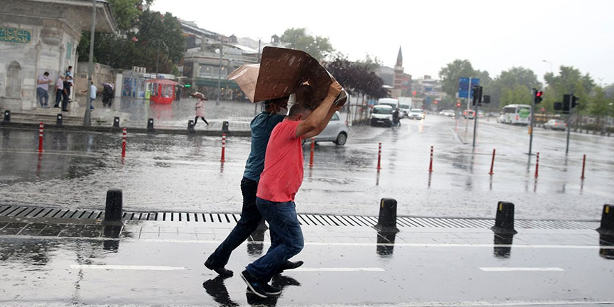 İstanbul Valiliği kar ve sağanak yağmura karşı uyarı yaptı!