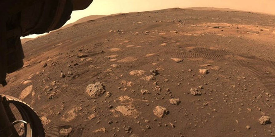Tarihte bir ilk! NASA Mars yüzeyinden ilk ses kaydını paylaştı