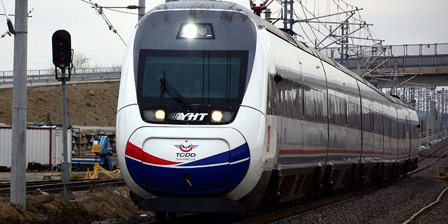 Bakan Adil Karaismailoğlu,Ankara- Sivas hızlı tren hattının Haziran'da açılacağını duyurdu!