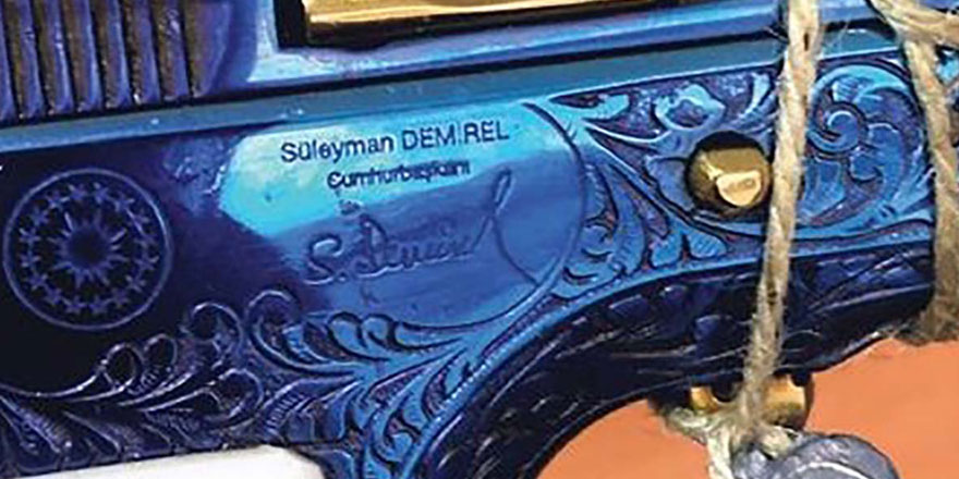 Süleyman Demirel'in silahı FETÖ operasyonunda ortaya çıktı